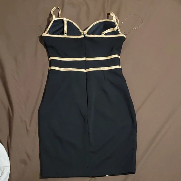 Dress - Picture 2 of 3